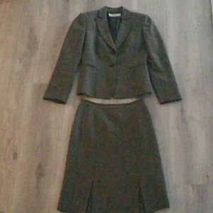 Tahari Suit. Jacket and Skirt